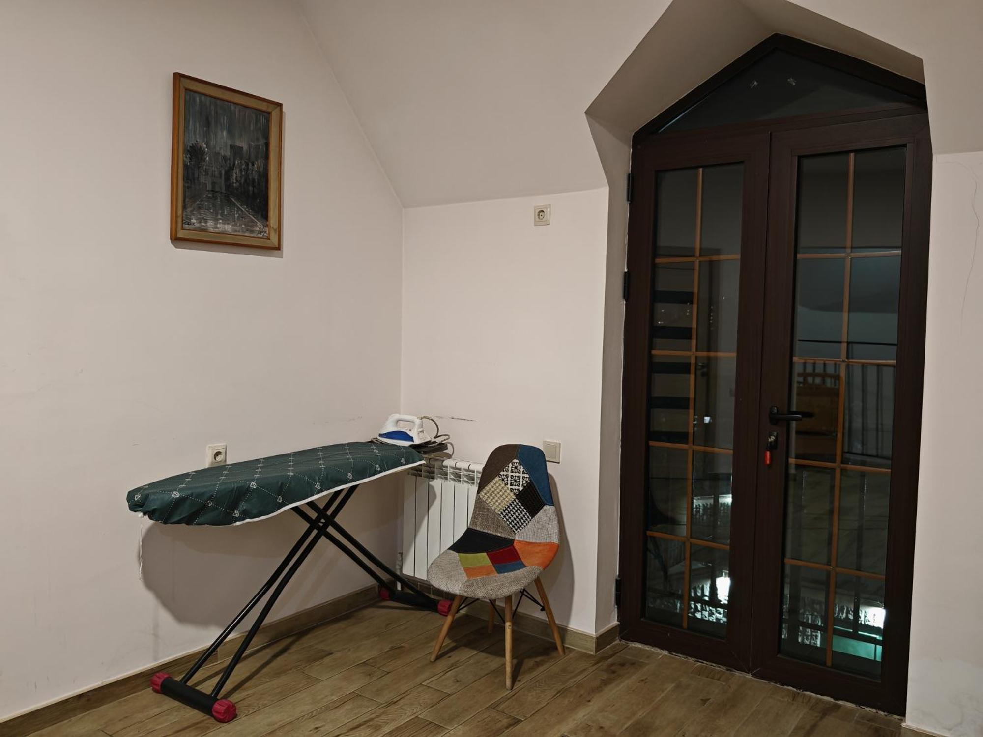 Blur Inn Gallery Ереван Екстериор снимка